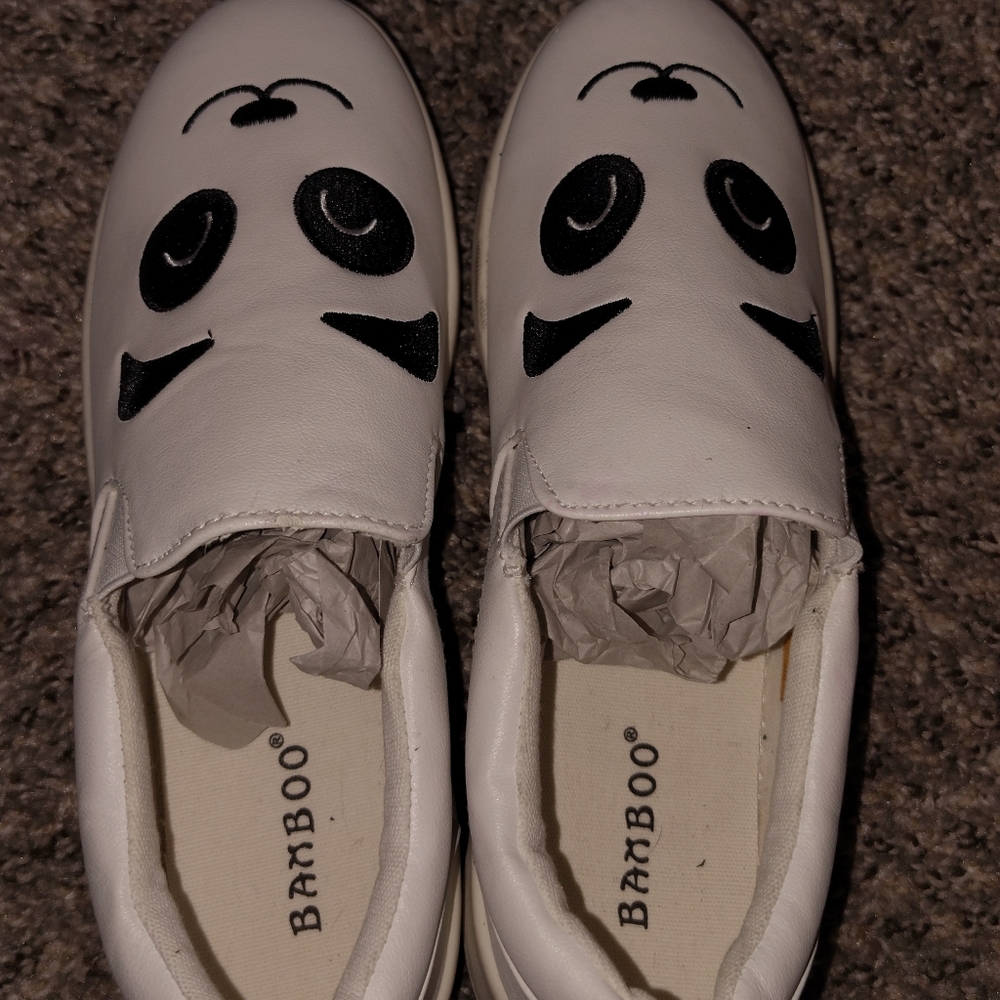 BAMBOO Kids Slippers with Panda Design - White and Black